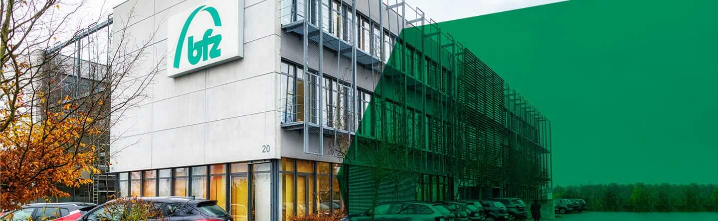 Header: Außenansicht des Gebäudes vom bfz-Standort Schweinfurt