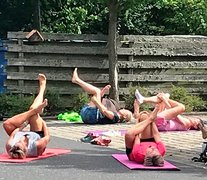 Yogakurs mit Vanessa Weick während des Gesundheitstages 2022 des bfz Schweinfurt.