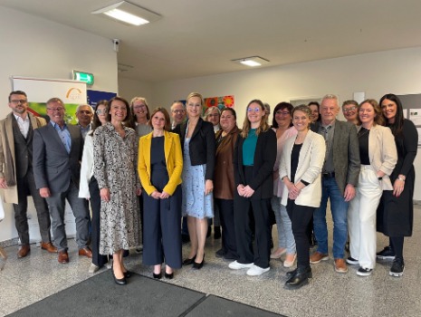 Personenbild mit mehreren Menschen