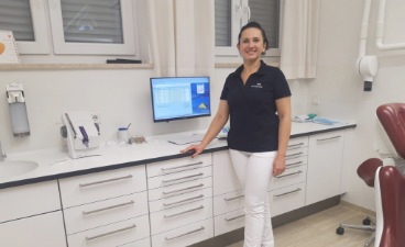 Die Ukrainerin Anna Y. ist auf dem Weg, ihren Beruf als Zahnärztin auch in Deutschland auszuüben 
